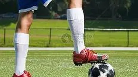 《独家揭秘：特狮体检过关，赫罗纳对巴萨之战，30万欧转会费成关键转折点！》